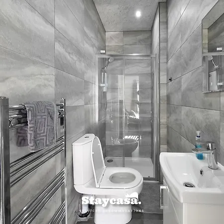 Cowesby Co-Living - Private Room Self-Cater-3